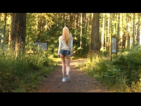 ❤️ Smuk kvinde bevæger sig langsomt, ikke nøgen video ❤ Porno at da.osagoassist.ru ❌️❤